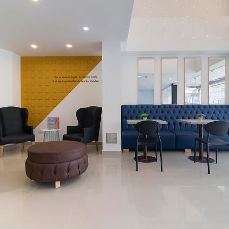 Hotel Wess Bogota Bagian luar foto