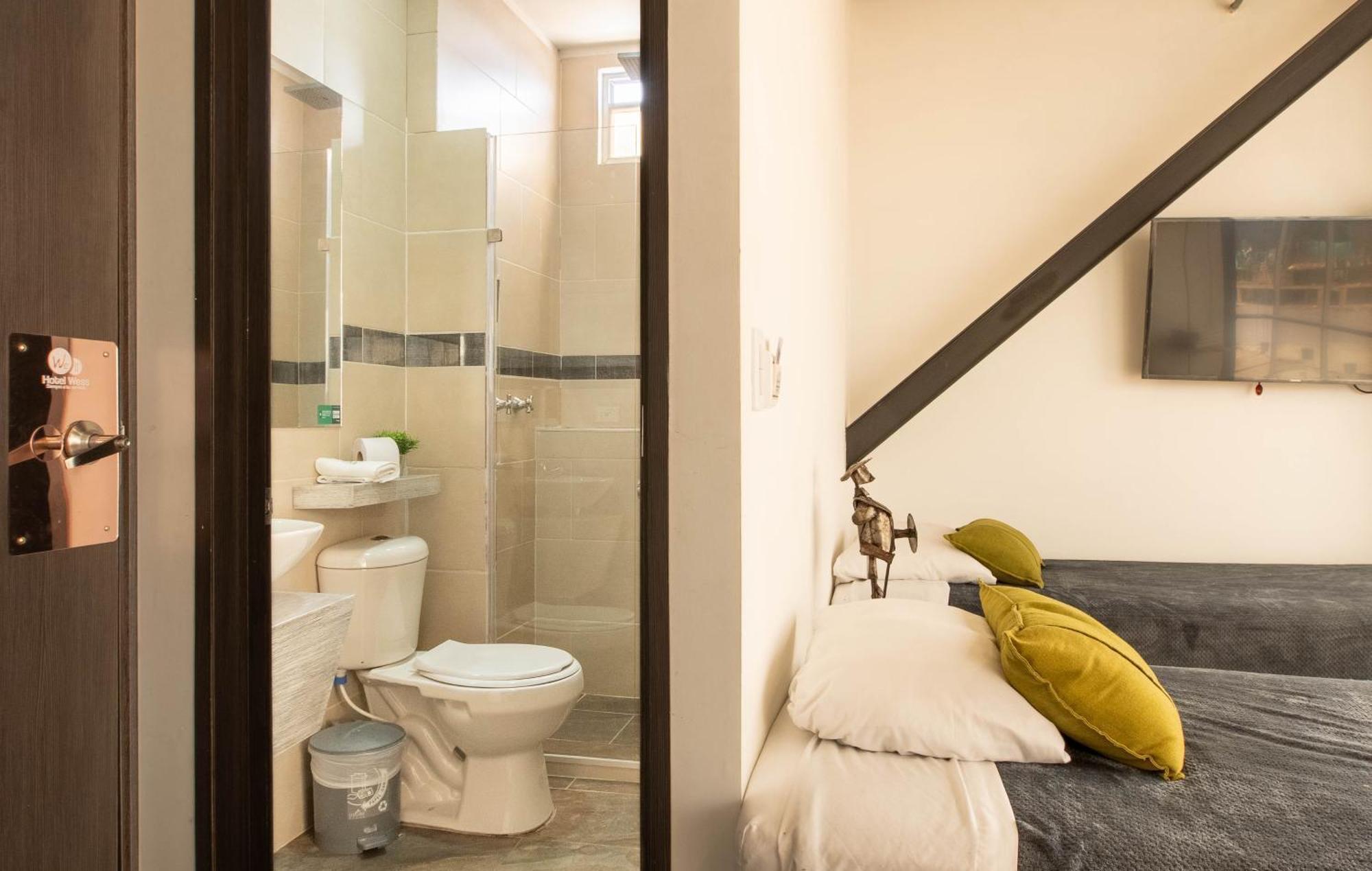 Hotel Wess Bogota Bagian luar foto