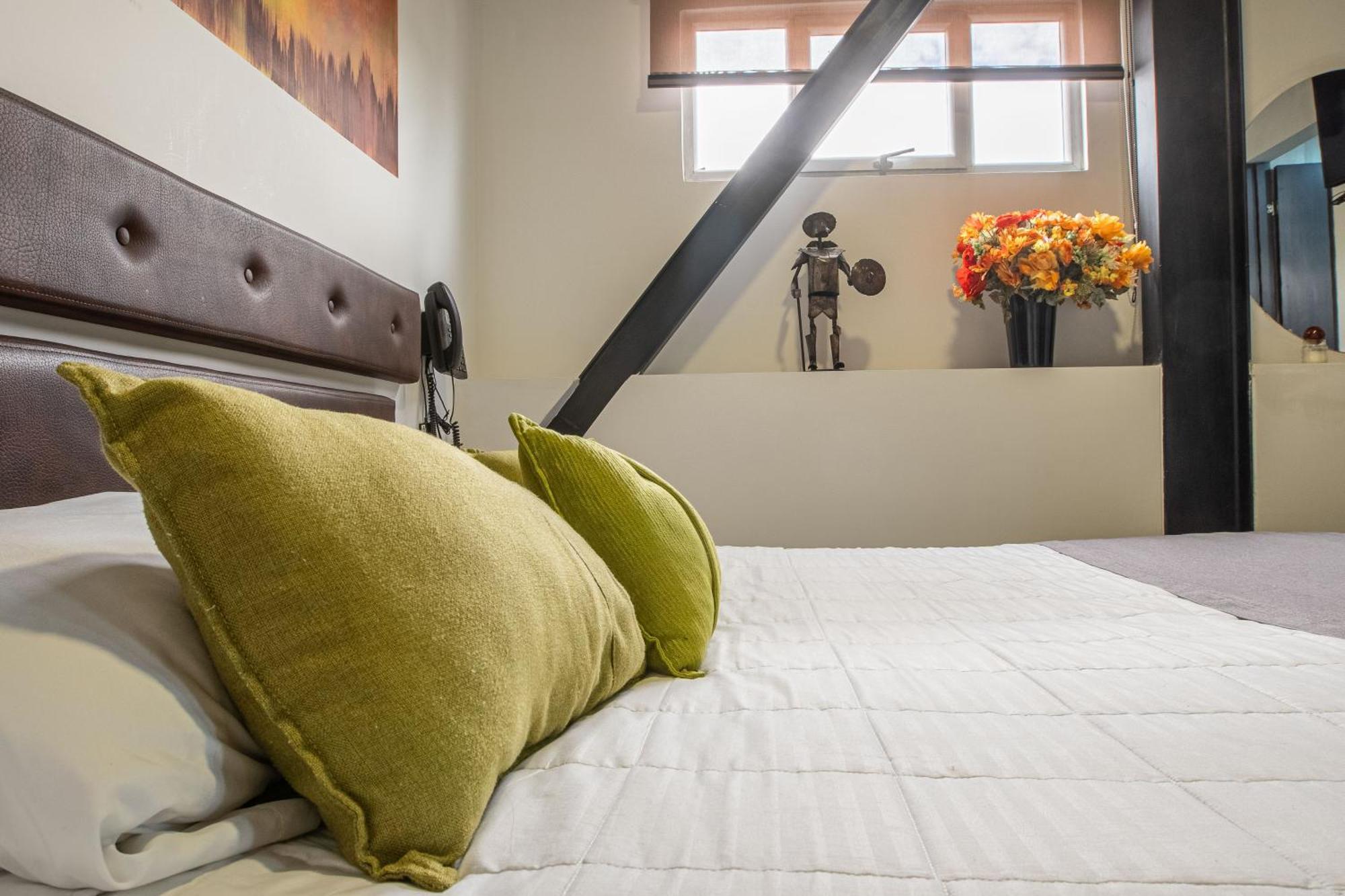 Hotel Wess Bogota Bagian luar foto